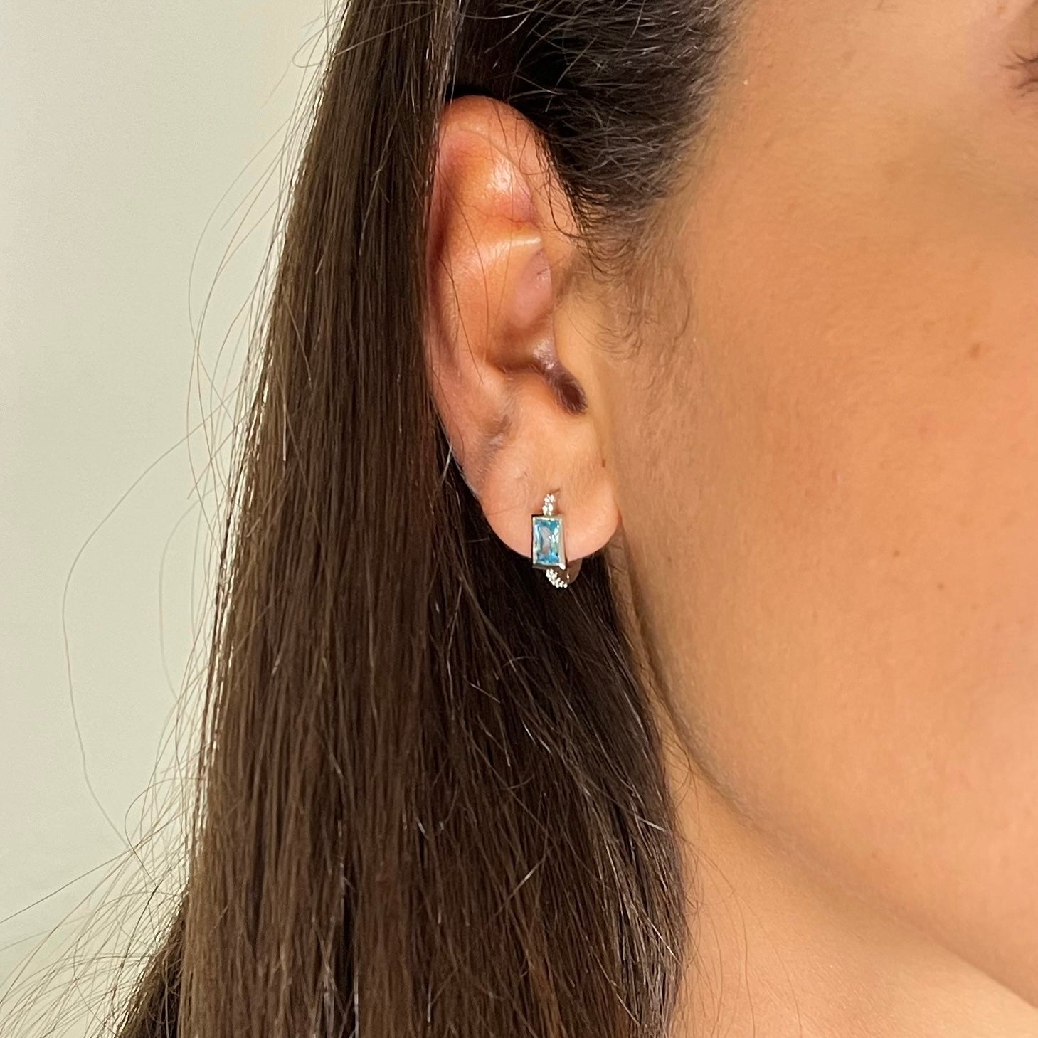 Esmeralda Emerald-cut Huggie Hoops