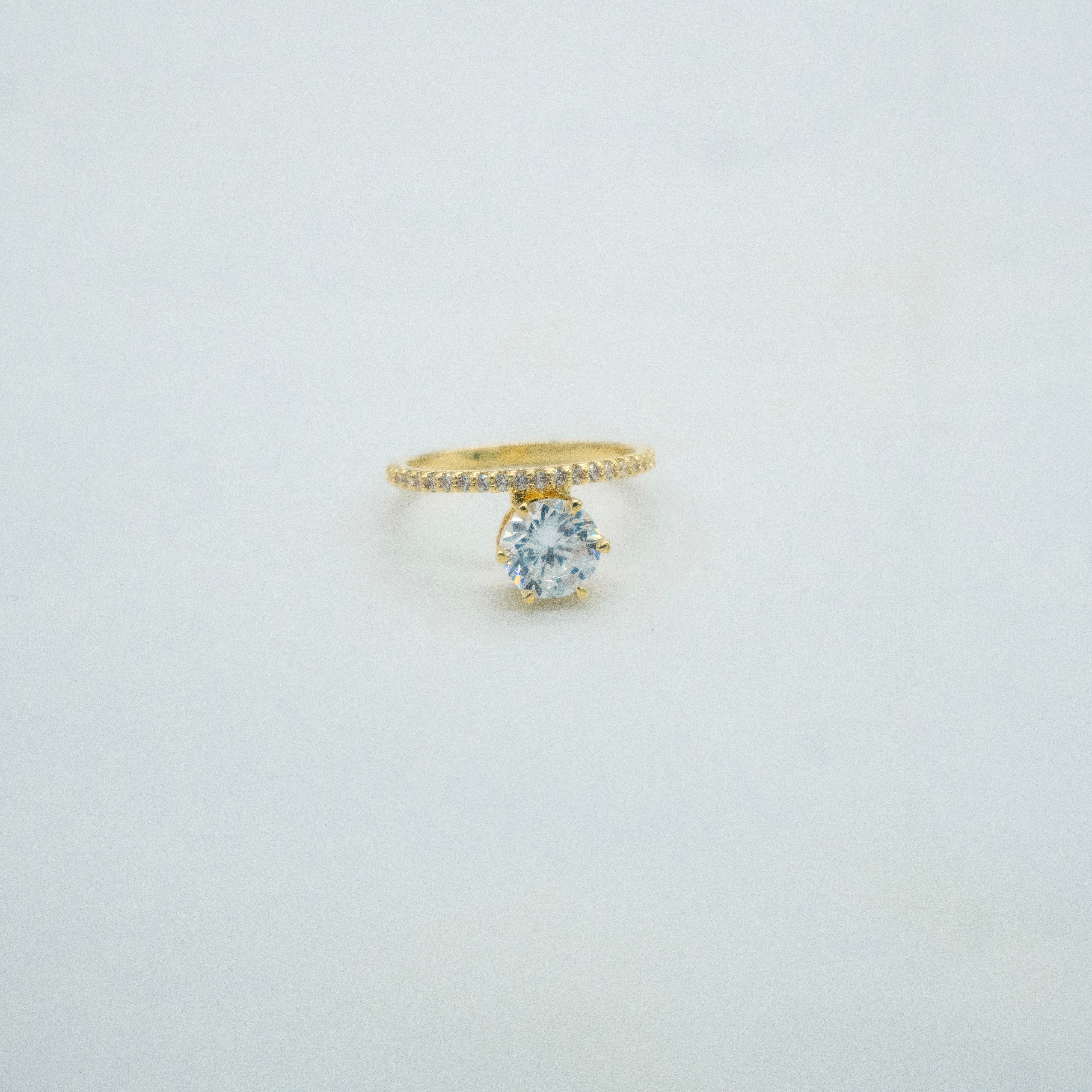 Bowing Solitaire Ring